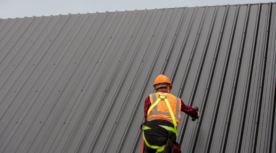 Professional New roof installation in Riverton, KS